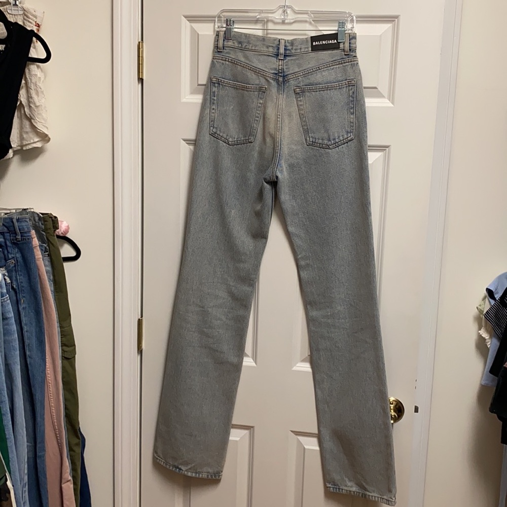 BALENCIAGA LIGHT WASH JEAN ✨ - Picture 5 of 10